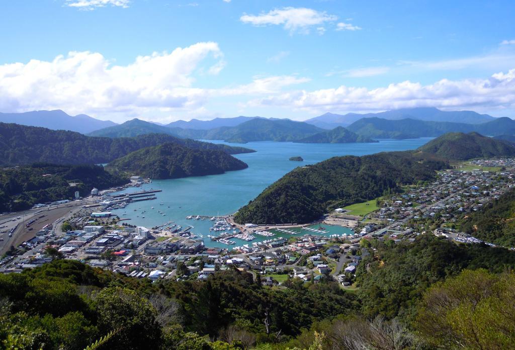 Close To Picton Town Buitenkant foto